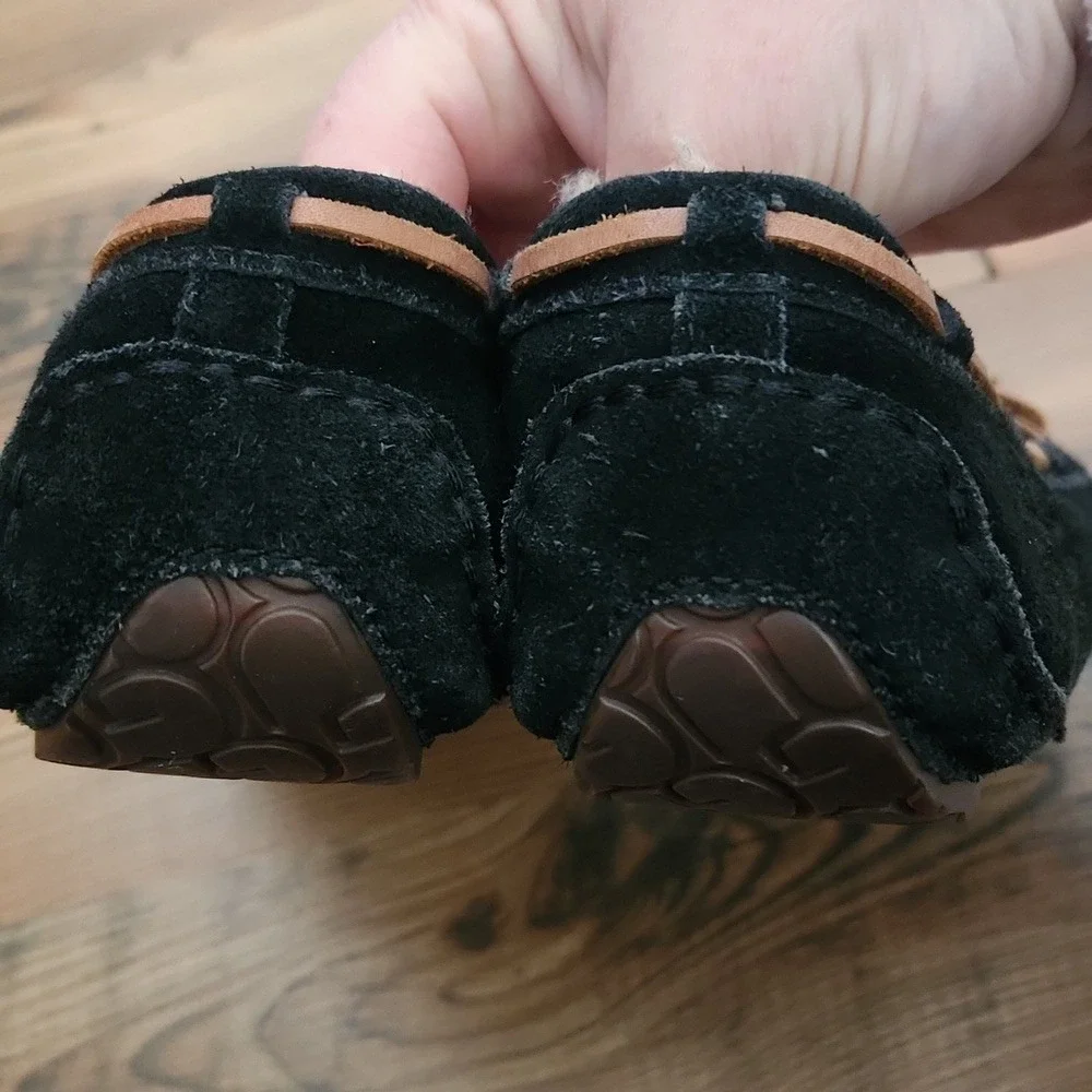 UGG Dakota Mocassin Slipper Shearling Suede Warm Cozycore Sport Kid Size 3 Black